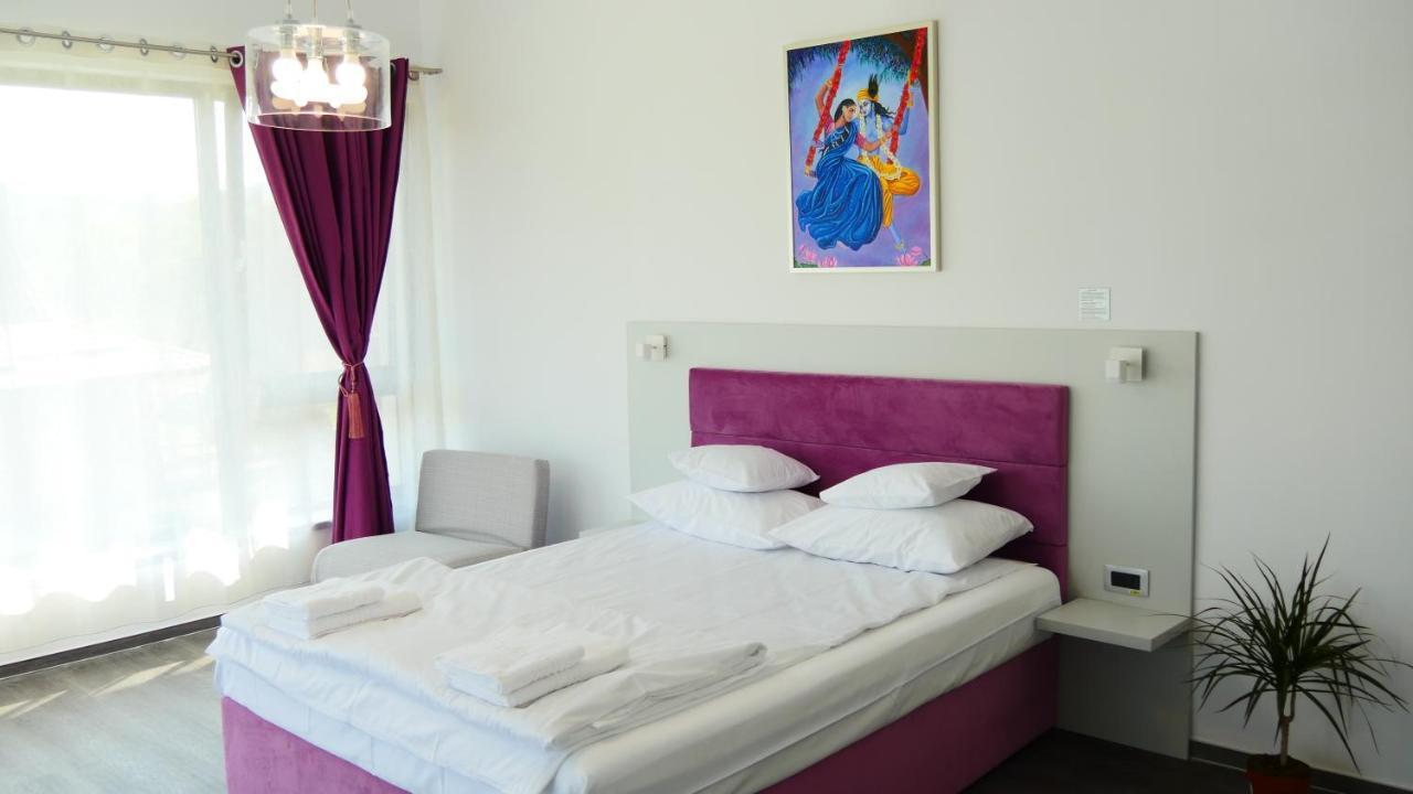 Villa Jai Giridhari Avrig Exterior foto